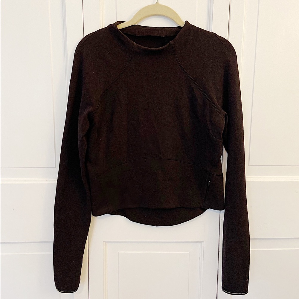Black Lululemon Cropped Pullover